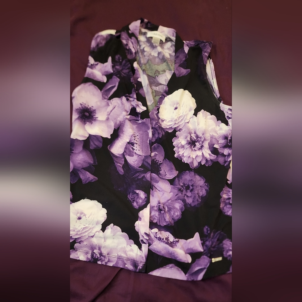Calvin Klein Size Small Sleeveless Shirt